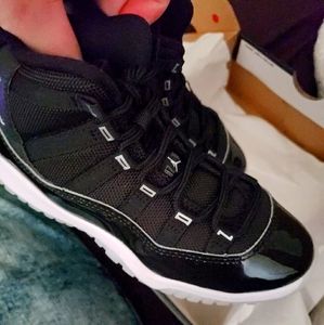 Jordan 11 retro kids